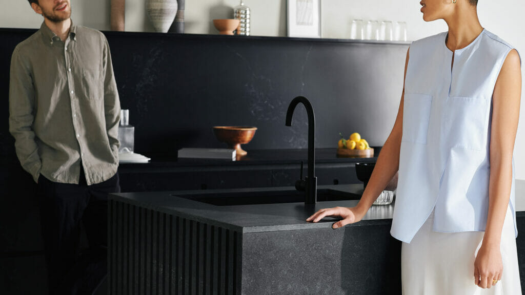 Caesarstone Black Tempal | 130’’ x 64.6’’ | 2 CM| Natural Finish Quartz Slab