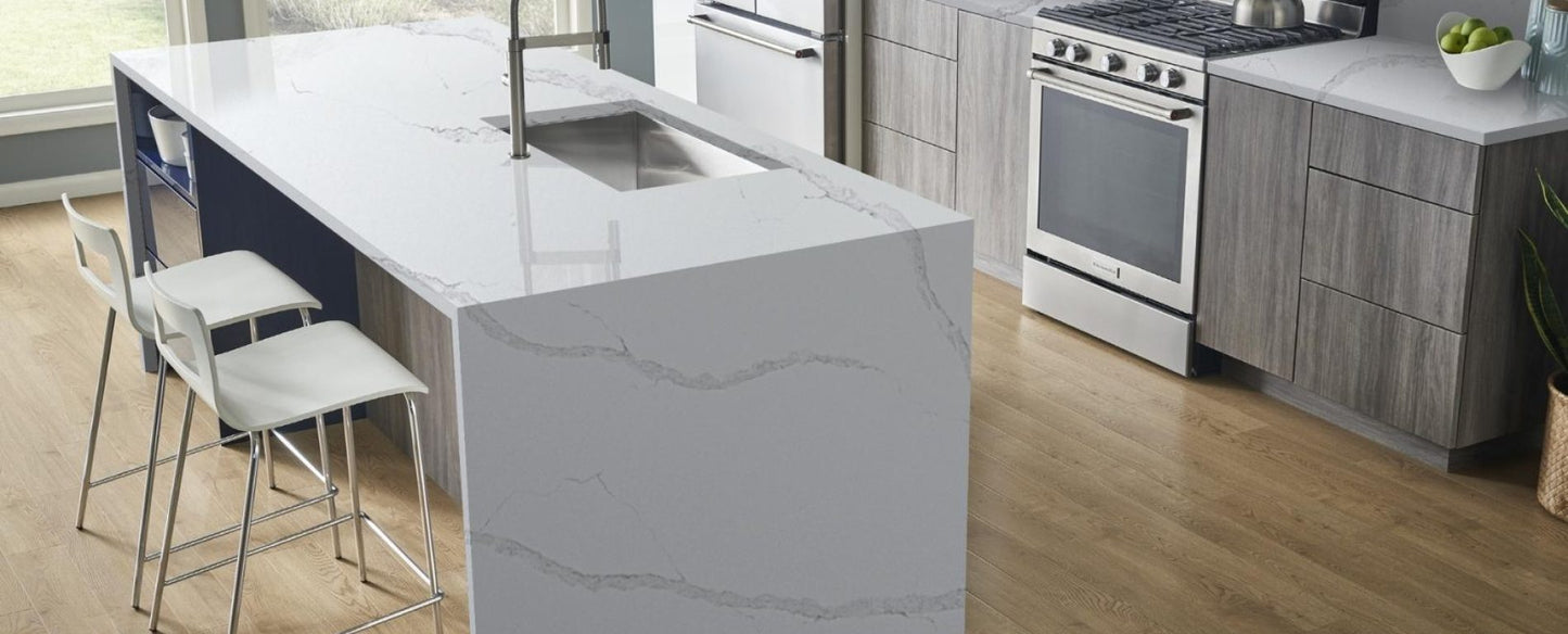 Raphael Stone Calacatta Gold RQ9282 |126' x63''| 2 cm Polished Quartz Slab