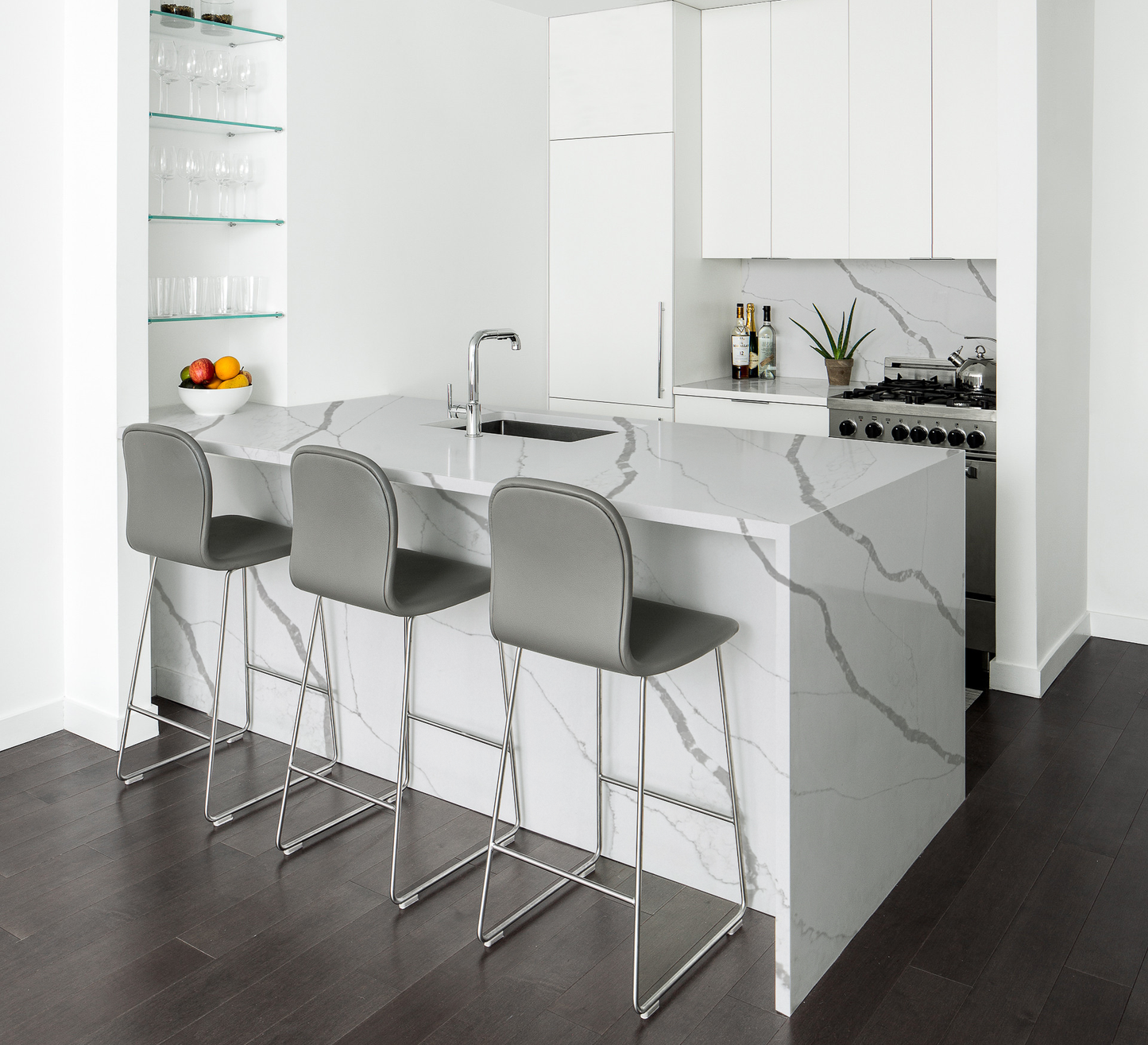 LX Prefabricated Calacatte Sierra |26'' x 110''| 2cm Polished Countertop