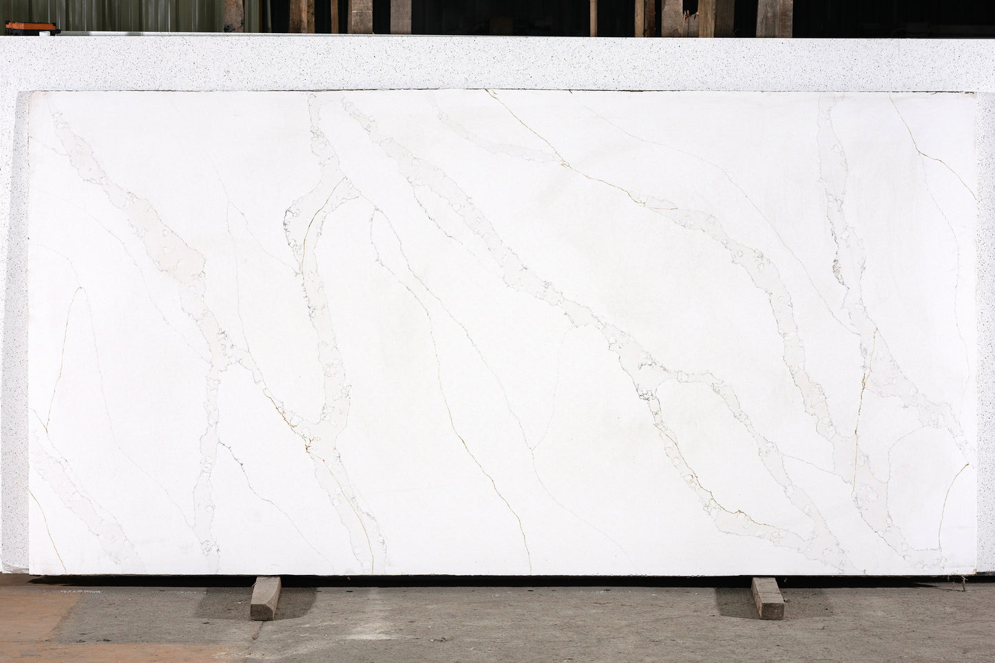 LX Prefabricated Calacatte Silk Road |26'' x 110''| 2cm Polished Countertop