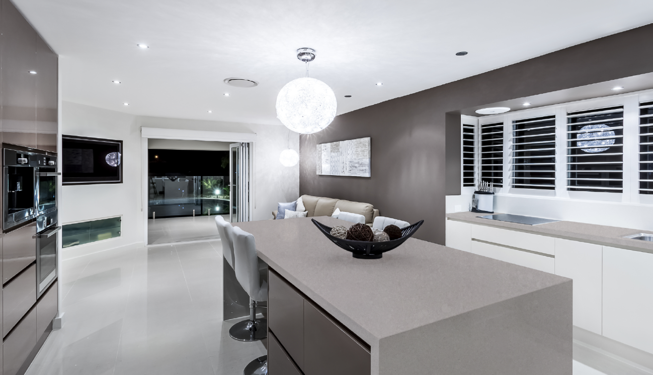 Stratus Surfaces | StratusQuartz | Nantucket | 129 x 64x 2 cm Polished Quartz Slab