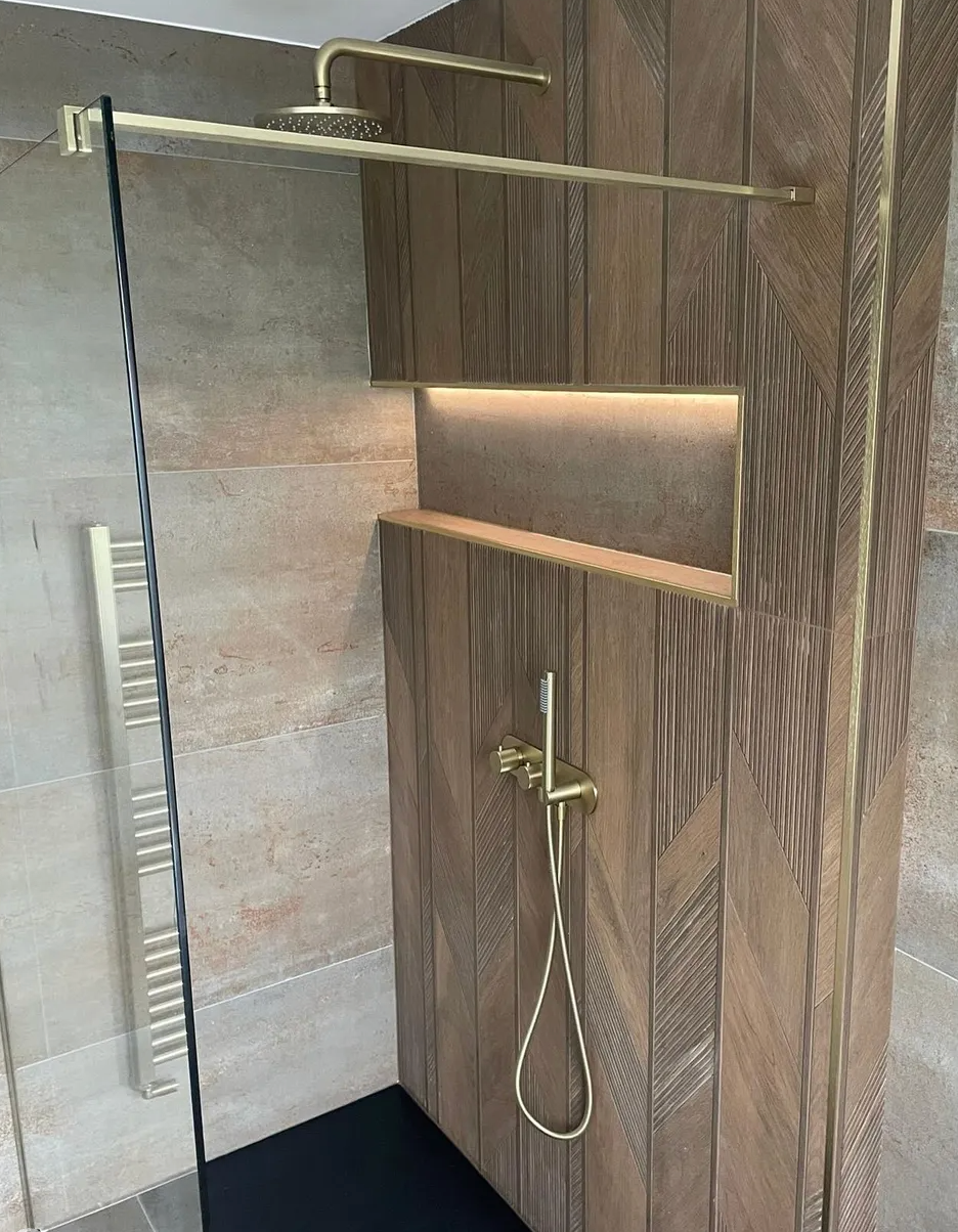 Porcelanosa Arrow 3D Roble 23"X59" Matte Wood Effect Ceramic Wall Tile
