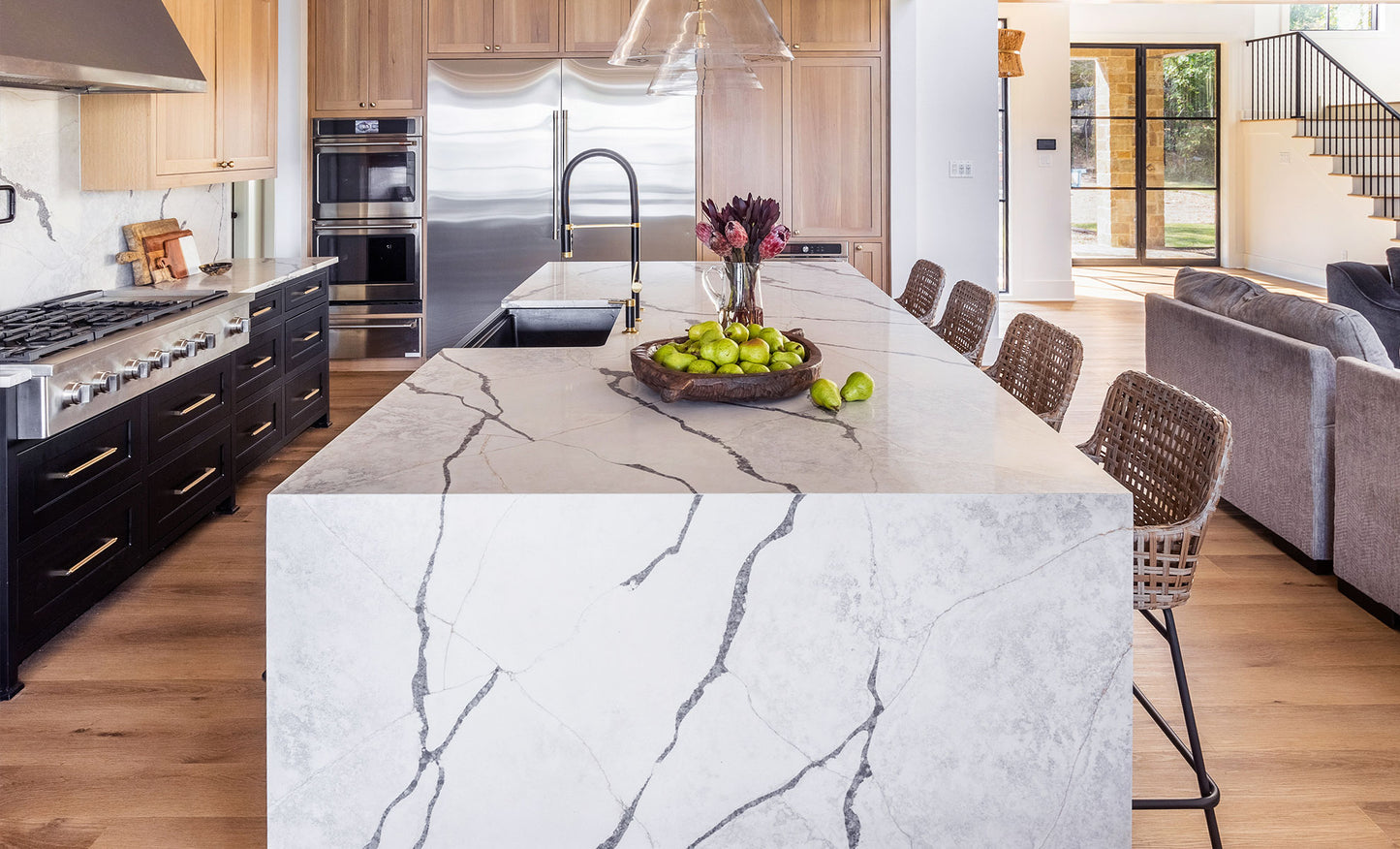 Vadara Quartz Sakura Polished 126" x 63" 2 cm Quartz Slab