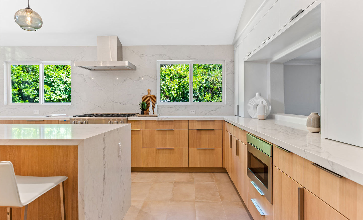 Vadara Quartz Serena Bianco Polished 126" x 63" 2 cm Quartz Slab