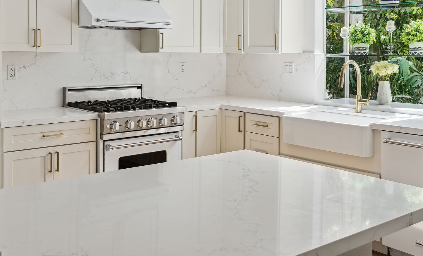 Vadara Quartz Sand Weaver Polished 126" x 63" 2 cm Quartz Slab