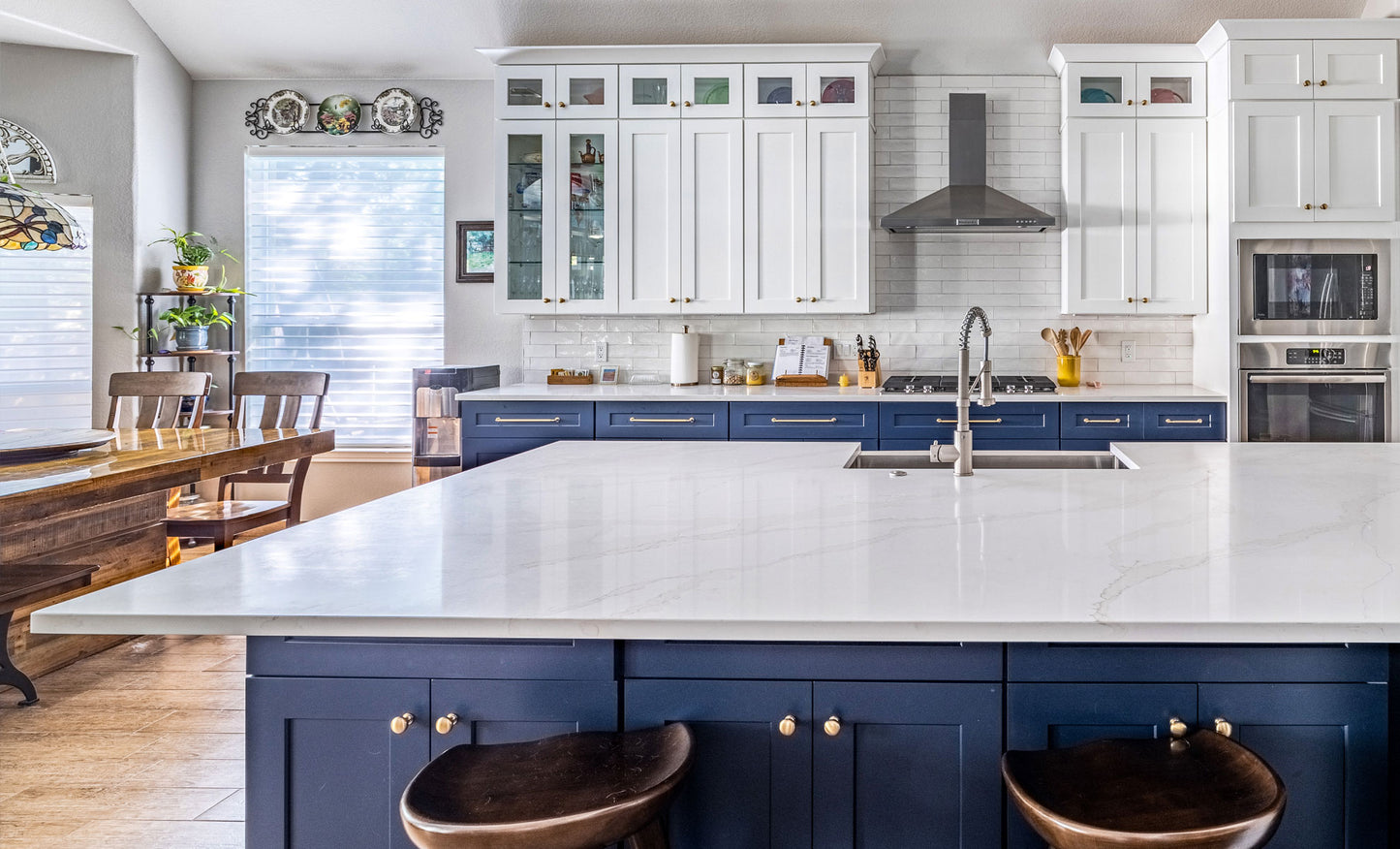 Vadara Quartz White Aurora Polished 126" x 63" 2 cm Quartz Slab