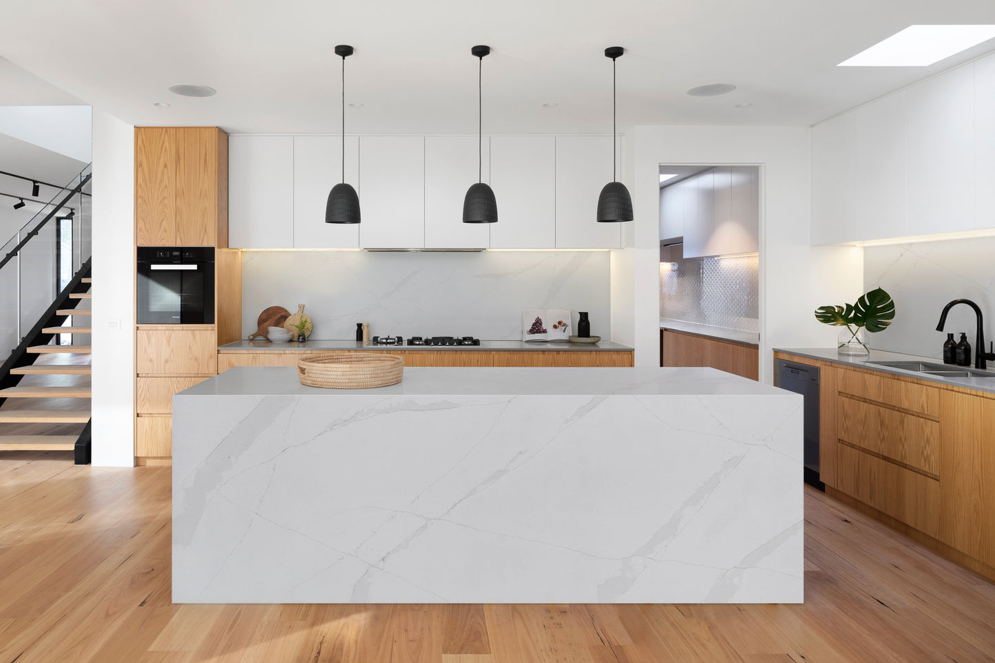 HanStone Aurelia 130" x 65" x 2 cm" Polished Quartz Slab