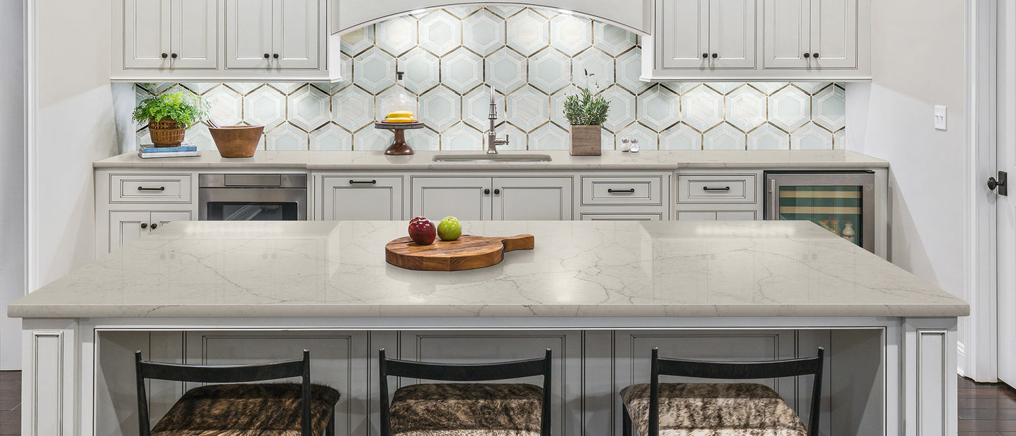 MSI Calacatta Valentin |126x63| 2 cm Polished Quartz Slab