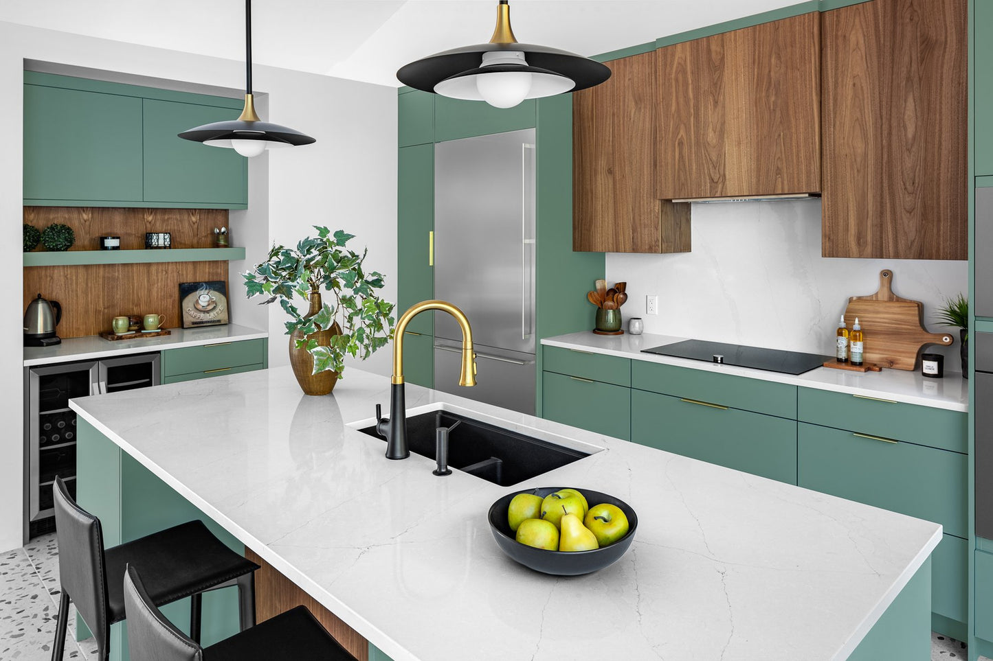 HanStone Odina 130" x 65" x 2 cm" Polished Quartz Slab
