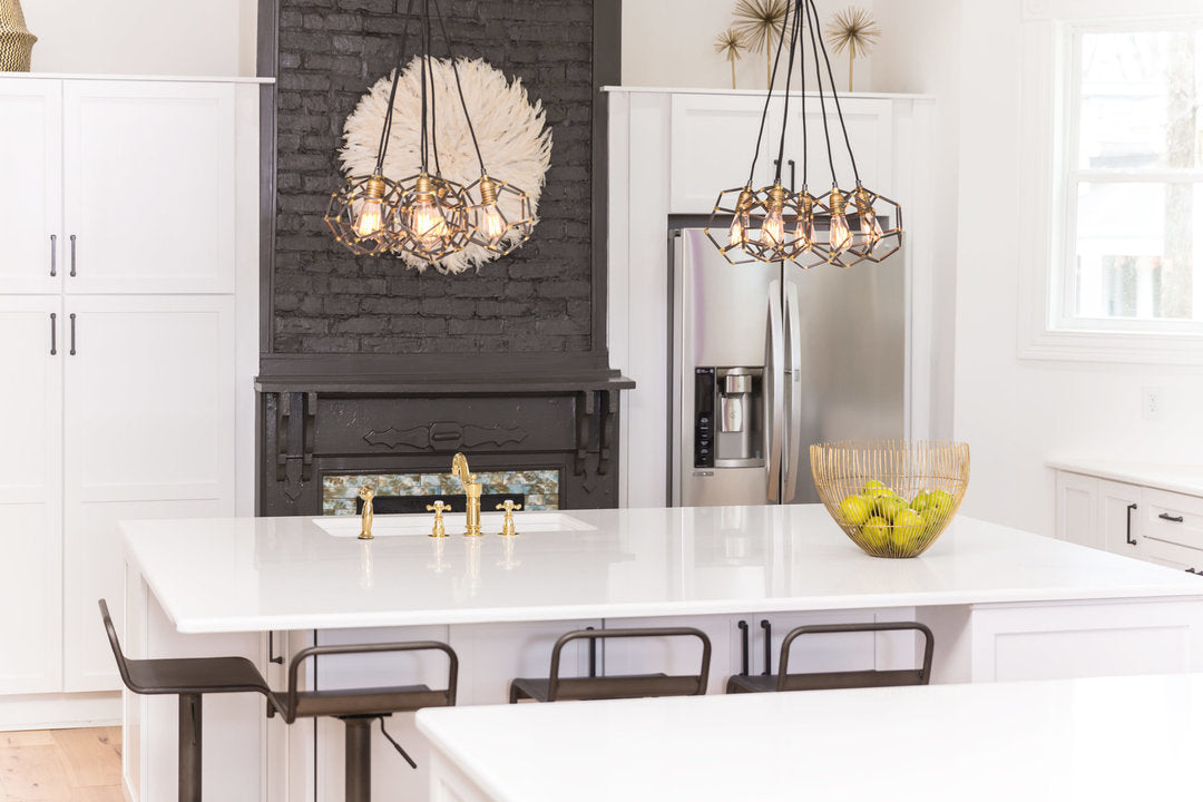 HanStone Royale Blanc 130" x 65" x 2 cm" Polished Quartz Slab
