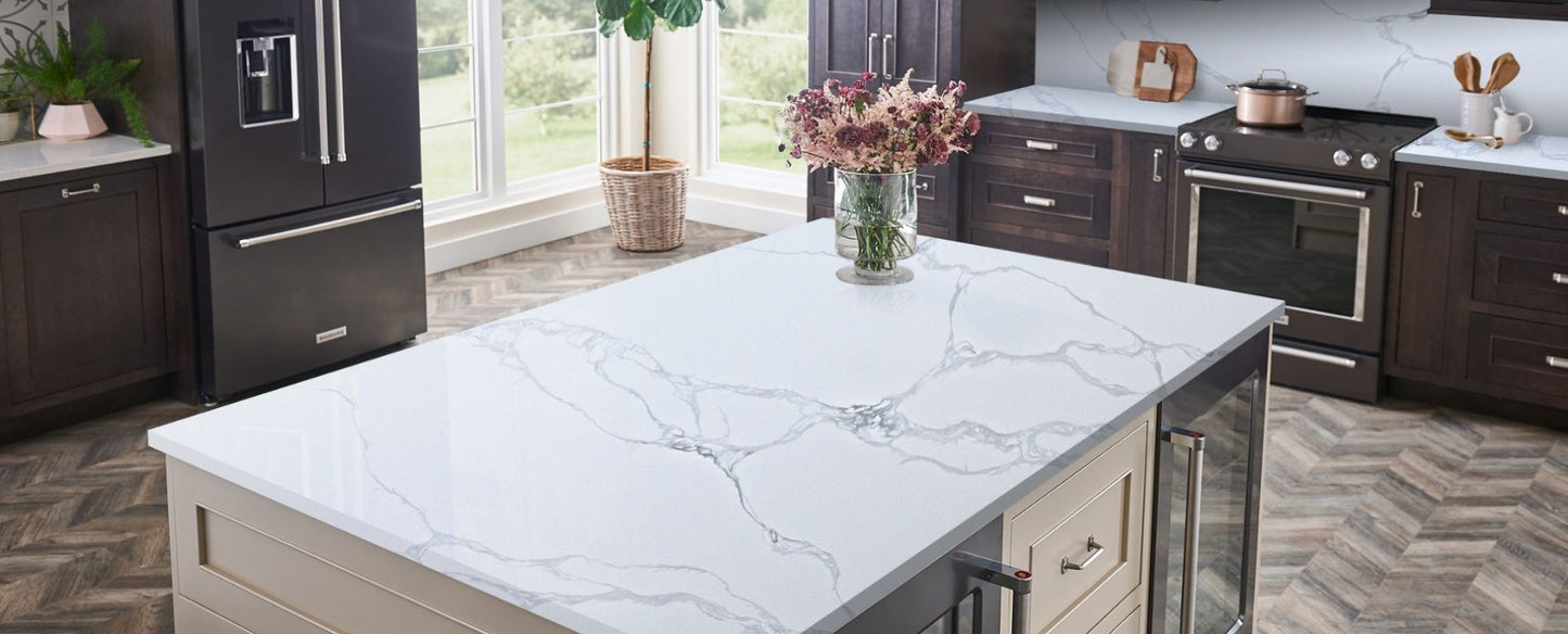 Raphael Stone Calacatta Venetian RQ9898  |126' x63''|  2 cm Polished Quartz Slab