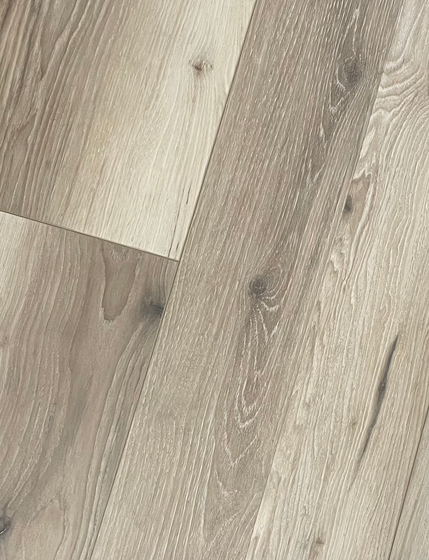 Oasis Wood Flooring Yosemite Collection Park Shadow 9" x 5 ft Laminate Flooring