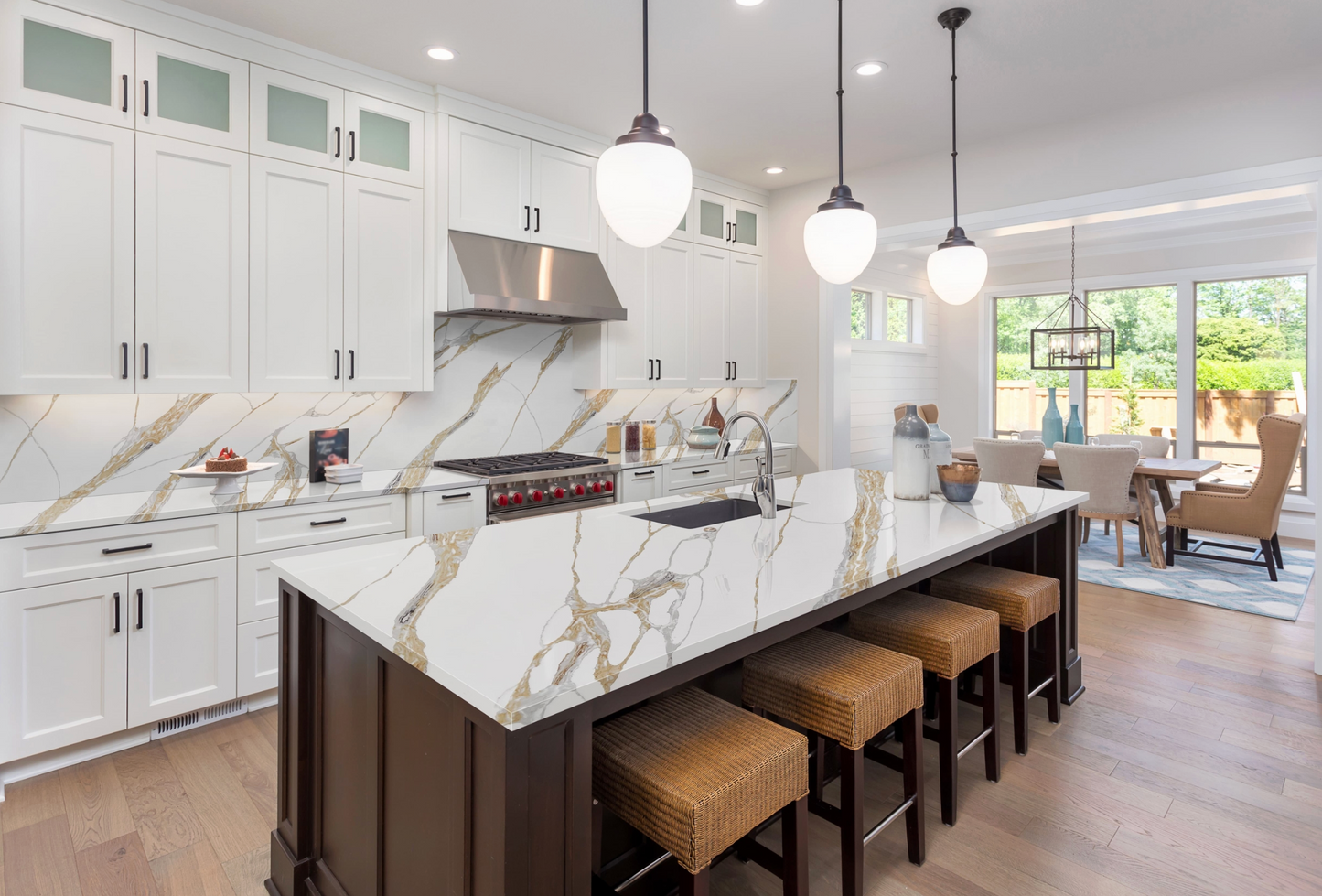 Elite Stone |Nile Calacatta |122"-126"x63"| 2 cm Polished Quartz Slab