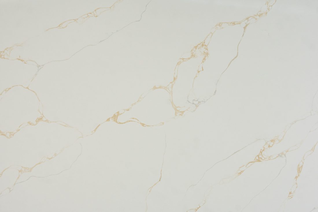 LX Prefabricated Calacatte Haven|26'' x 110''| 2cm Polished Countertop